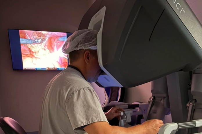 023 Cirurgia Robótica