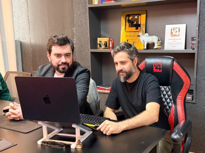 Da esq. para direita, Matheus Mundim e Murilo de Oliveira - Divulgação Black Friday